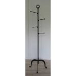 HR-pole-hatbag