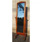 MI-castmirror-wood